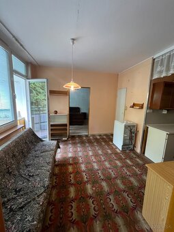 Veľký 3 izbový byt na predaj - Martin, centrum - 5
