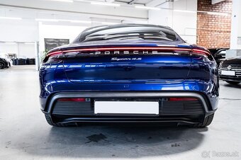 Porsche Taycan - 5