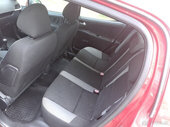 Peugeot 207 1.4e 2008 - 5