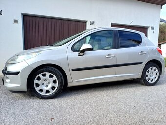 Peugeot 207 1,4i 65Kw - 107 000 Km - 5