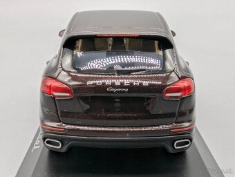 1:43 Minichamps Porsche Cayenne Diesel - 5