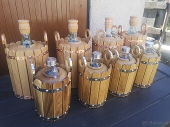 Predám drevom obložené demižóny – 5 l a 2 l - 5