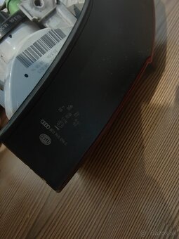 Audi A4 B6 sedan zadné svetlá - 5