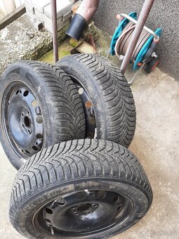 Zimné pneu 185/60R15+disk - 5