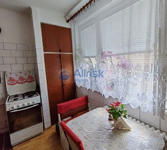 Slnečný 2.izbový byt na predaj - 5