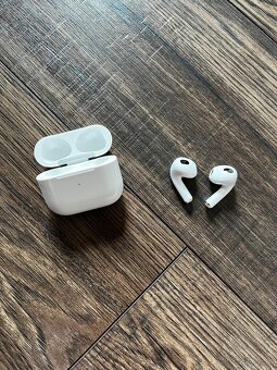 AirPods 3 - 5