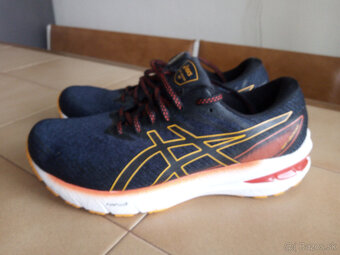Panske bezecke tenisky ASICS GT 2000. - 5