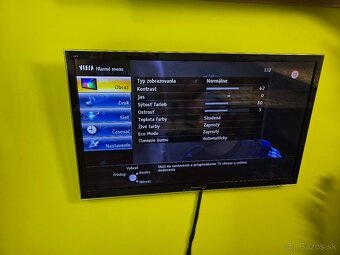 Panasonic  TX-L42E5E - 5