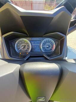 Predám maxi skúter HONDA FORZA 125 - 5