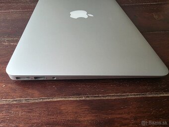 Predám Apple Macbook Air 11 palcový 2012 procesor core i5 - 5