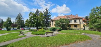 Lukratívne priestory v centre Piešťan - ambulancia - 5