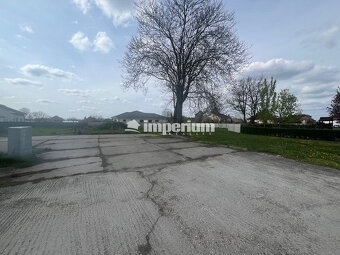 Predaj : pozemok 1550 m2 aj pre developerov v obci Veľké Bl - 5