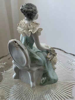 Soška - porcelán - 5