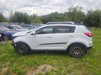 kia sportage - 5