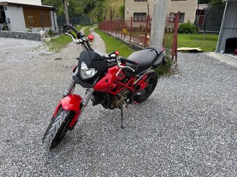 Ducati HYPERMOTARD 1100 - 5