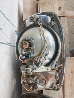 Predné svetlá Mercedes W115 - 5