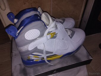 NOVE BOTASKY  AIR JORDAN - 5
