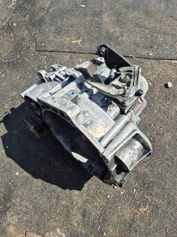 Predám manuálna 6q prevodovka pre 2.0tdi 103/125kw VW GROUP - 5