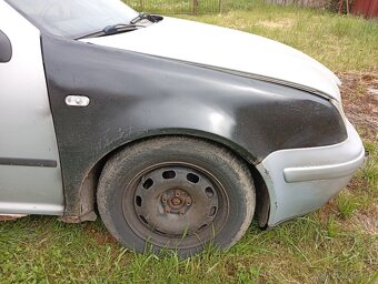Volkswagen Bora rozpredám na diely - 5