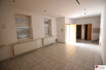 REB.sk ponúka na predaj budovu - centrum Senca - NOVÁ SUPER - 5