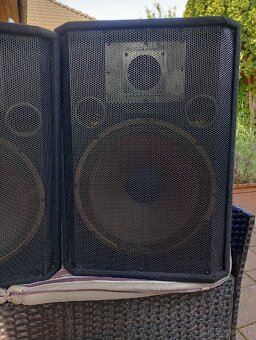 HK Audio Power Works RS 152X - 5