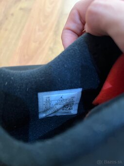 Jordan 4 Retro Red Thunder - 5