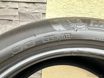 235/50 R19 103V XL letné MICHELIN - 5
