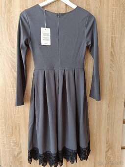 Dámske sivé saty - 5