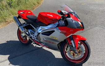 Aprilia RSV 1000 R - 5