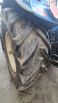 Predám traktor New Holland T7.250 - 5