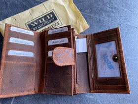 Wild dámska kožená peňaženka, kvalitne spracovaná. - 5