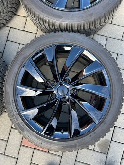 Predám originál elektróny PEGASUS R18 pneu 235/45 R18 98V - 5