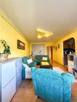 Pražský typ byt Nad Jazerom, Vážecká ulica - 5