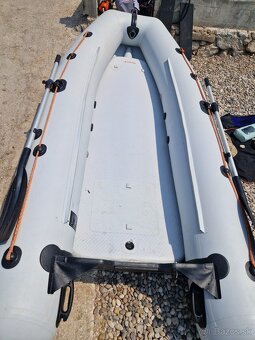 predám čln kolibri 330 D - 5