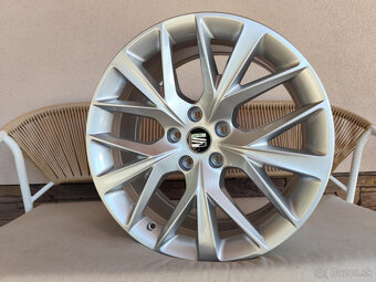 5x112 r18 ET40 x 8J elektróny CUPRA,SEAT,ŠKODA,VW - 5