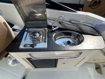 QUICKSILVER Activ 805 CRUISER + MERCURY F 250 V8 EFI EXLPT D - 5