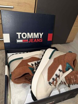 tommy hilfiger damske original tenisky-snehule-cizmy - 5