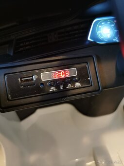 Elektrické autíčko Audi E-Tron Sportback 4x4 biele - 5