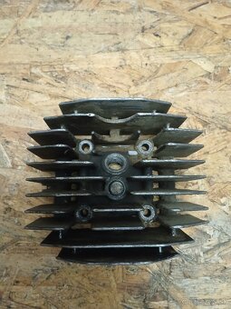 Babetta 210 hlava valca - 5