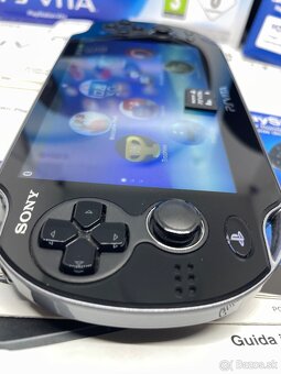 PS VITA PCH-1004 OLED +8GB - 5