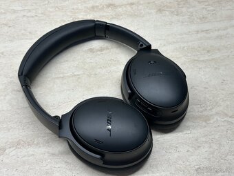 Bose QuietComfort Headphones - 5
