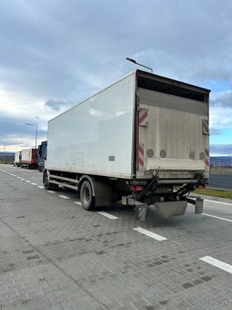 Renault midlum s hydraulickým čelom - 5
