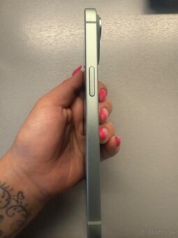 Predám Apple iPhone 15 128GB Green - 5