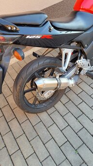 Honda cbr 125r - 5