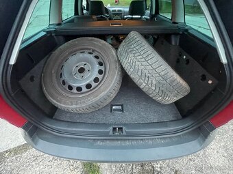 Skoda Octavia Scout 2.0 Tdi Maxx vybava - 5