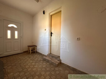 Predaj dlhého vidieckeho domu v Andovciach – pokojná lokal - 5