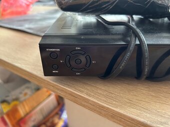 Predám televízor Samsung + set-top box Amiko HD8150 - 5