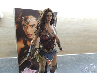 Figúrka Hot Toys Wonder Woman (Justice League Deluxe) - 5