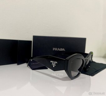 Nové dámske slnečné okuliare Prada - 5