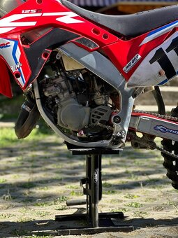 Honda CR125R - 5